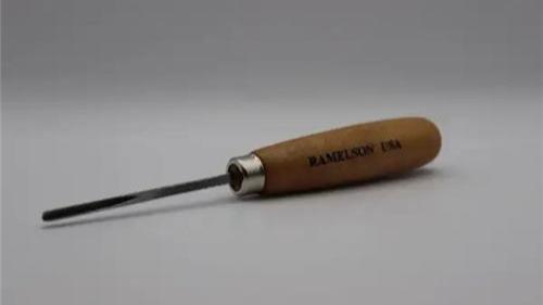 Gubia 1/8 V Ramelson